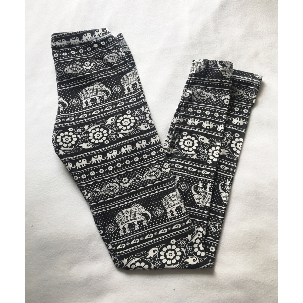 UO Truly Madly Deeply Elephant Leggings